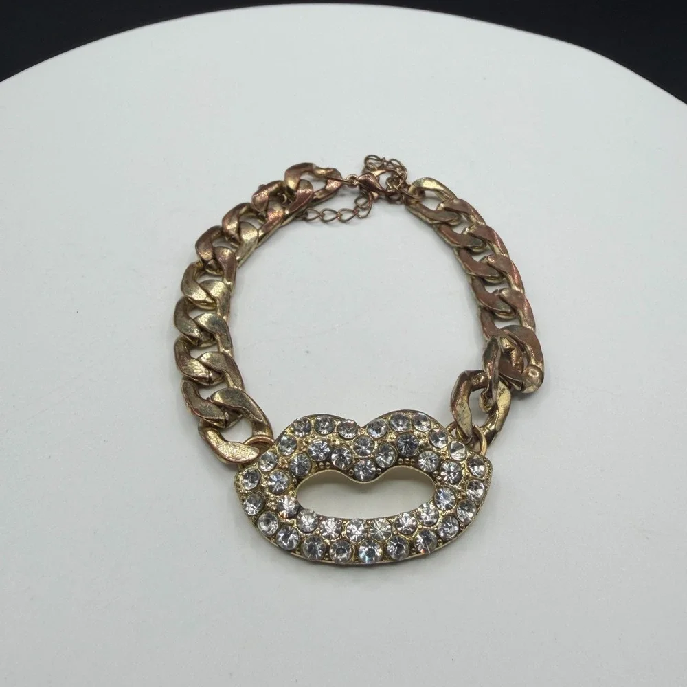 Gold Tone Rhinestone Lips Chunky Curb Chain Bracelet Statement Costume Jewelry
